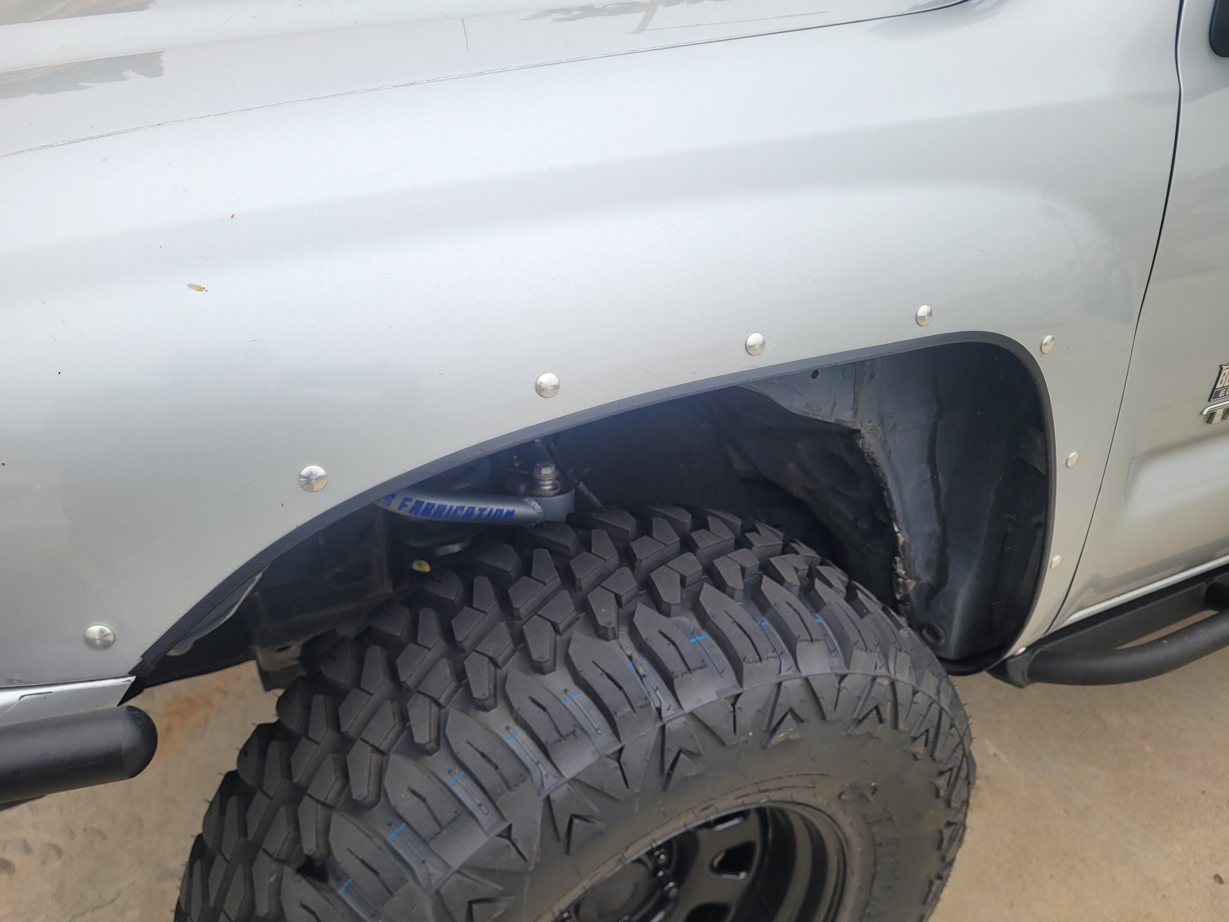 1st Gen Toyota Tacoma Fender Hole Buttons – FoggMachineProducts